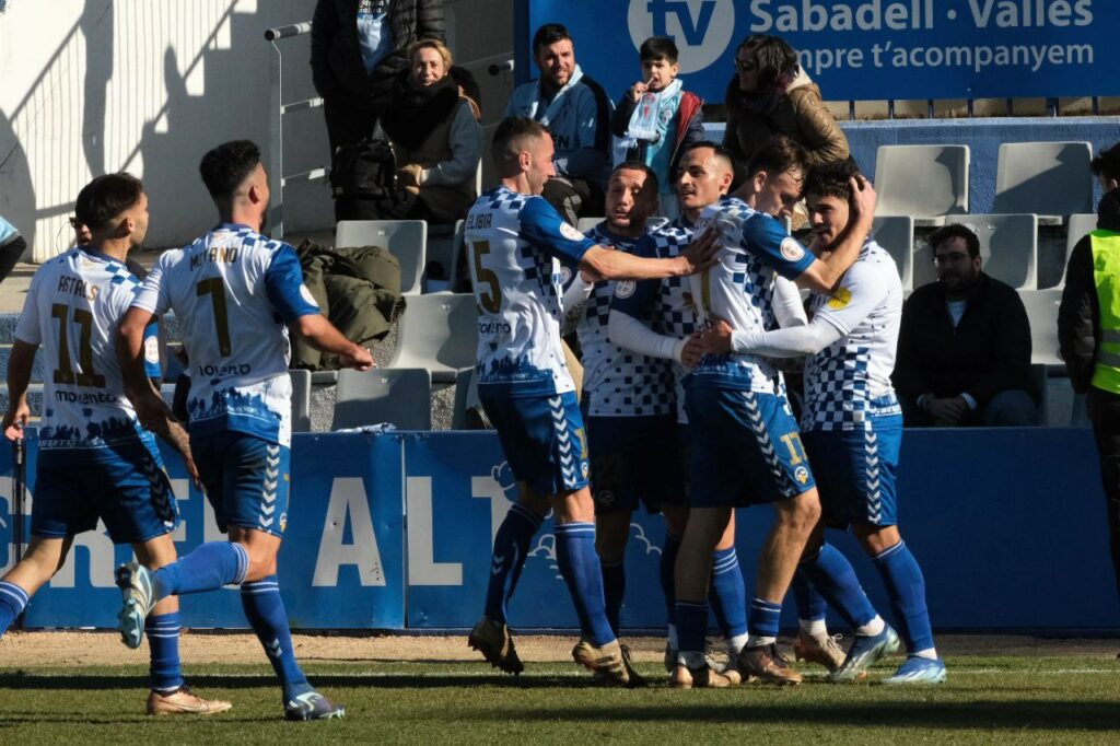 El CE Sabadell remunta contra el Celta Fortuna i suma la seva tercera victòria consecutiva