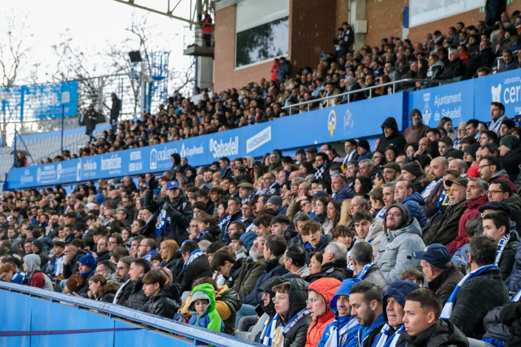 tribuna plena - real unión